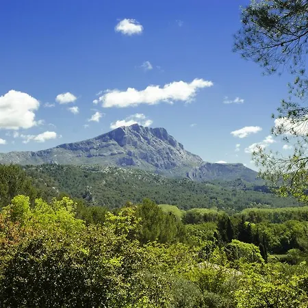 Ibis Budget Cadarache 2*