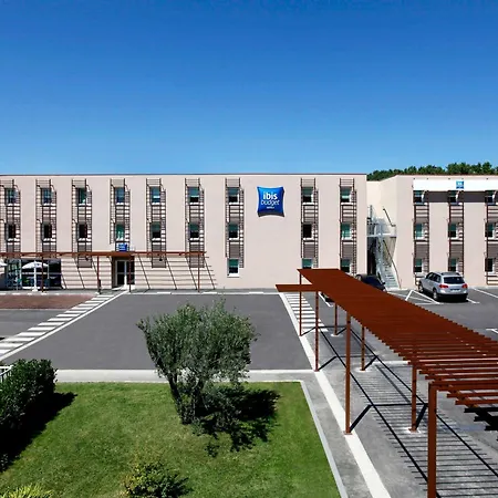 Ibis Cadarache 2*