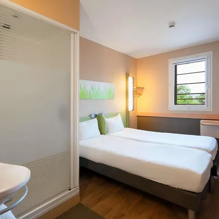 Ibis Budget Cadarache ホテル マノスク