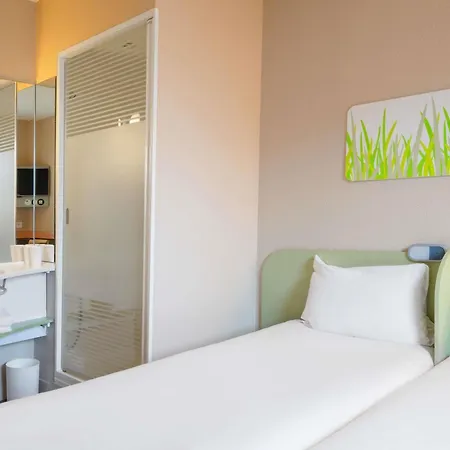 Ibis Budget Cadarache Маноск