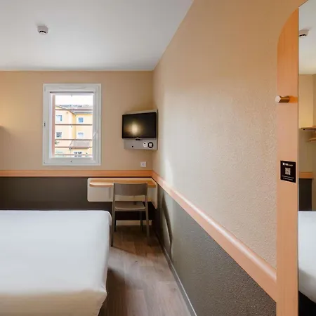 Ibis Budget Cadarache 2*