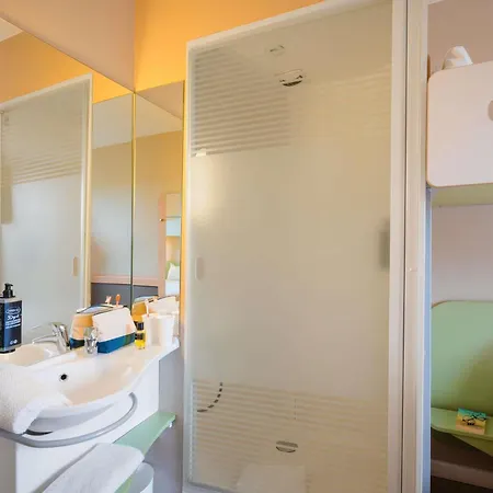 Ibis Budget Cadarache Маноск