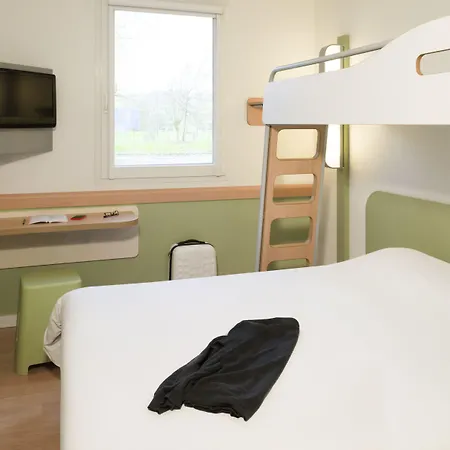 Отель Ibis Budget Cadarache