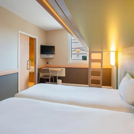 Ibis Budget Cadarache Маноск