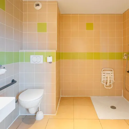 Ibis Budget Cadarache 2*