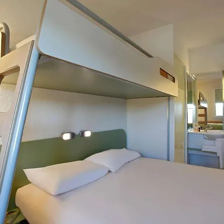 Ibis Budget Cadarache مانوسك