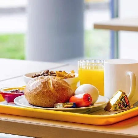 Ibis Budget Cadarache Μανόσκ