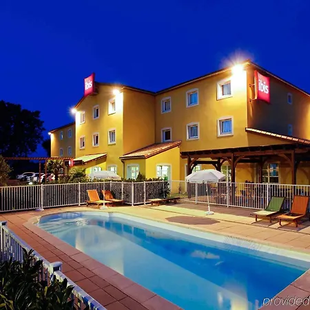 Ibis Cadarache 2*