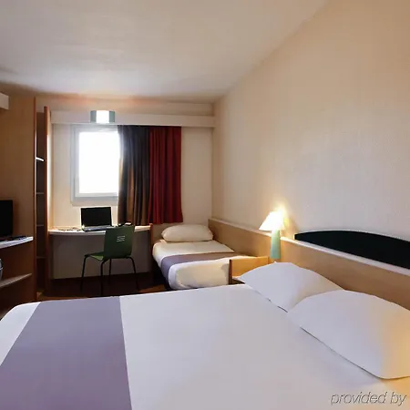 Ibis Budget Cadarache Отель 2*