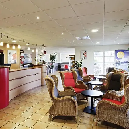 Ibis Budget Cadarache Отель