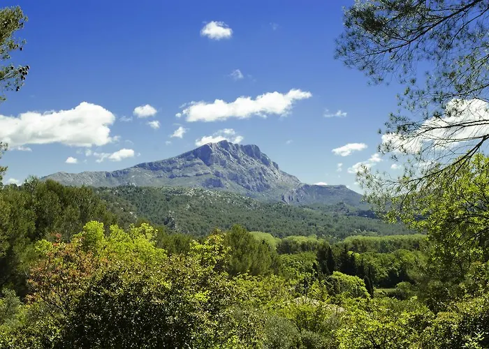 Ibis Budget Cadarache 2*