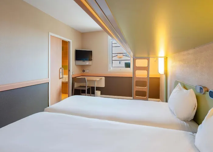 Отель Ibis Budget Cadarache 2*