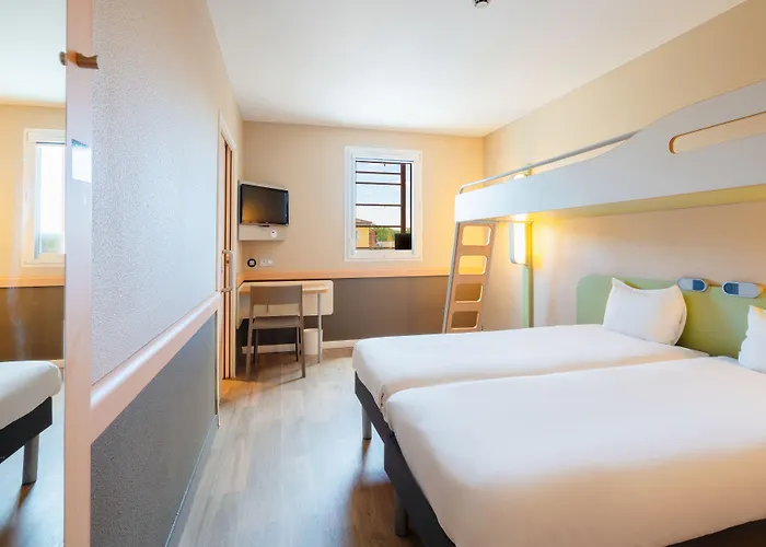 Отель Ibis Budget Cadarache Маноск