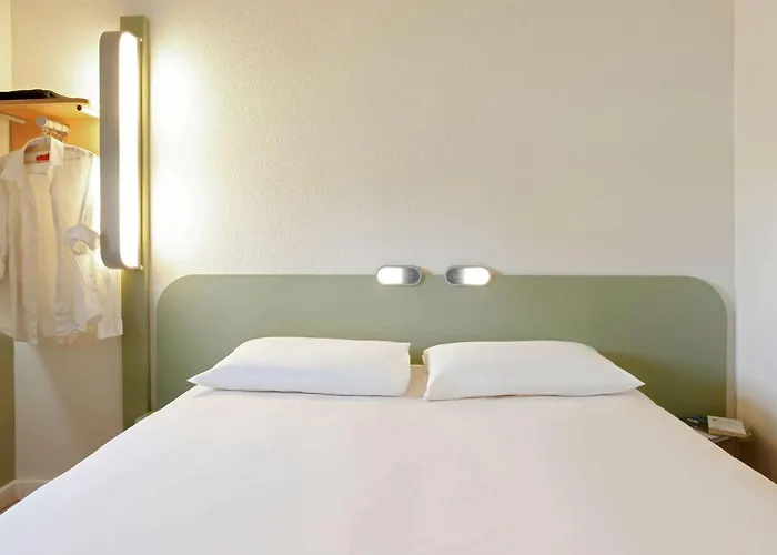 Ibis Budget Cadarache 酒店 2*